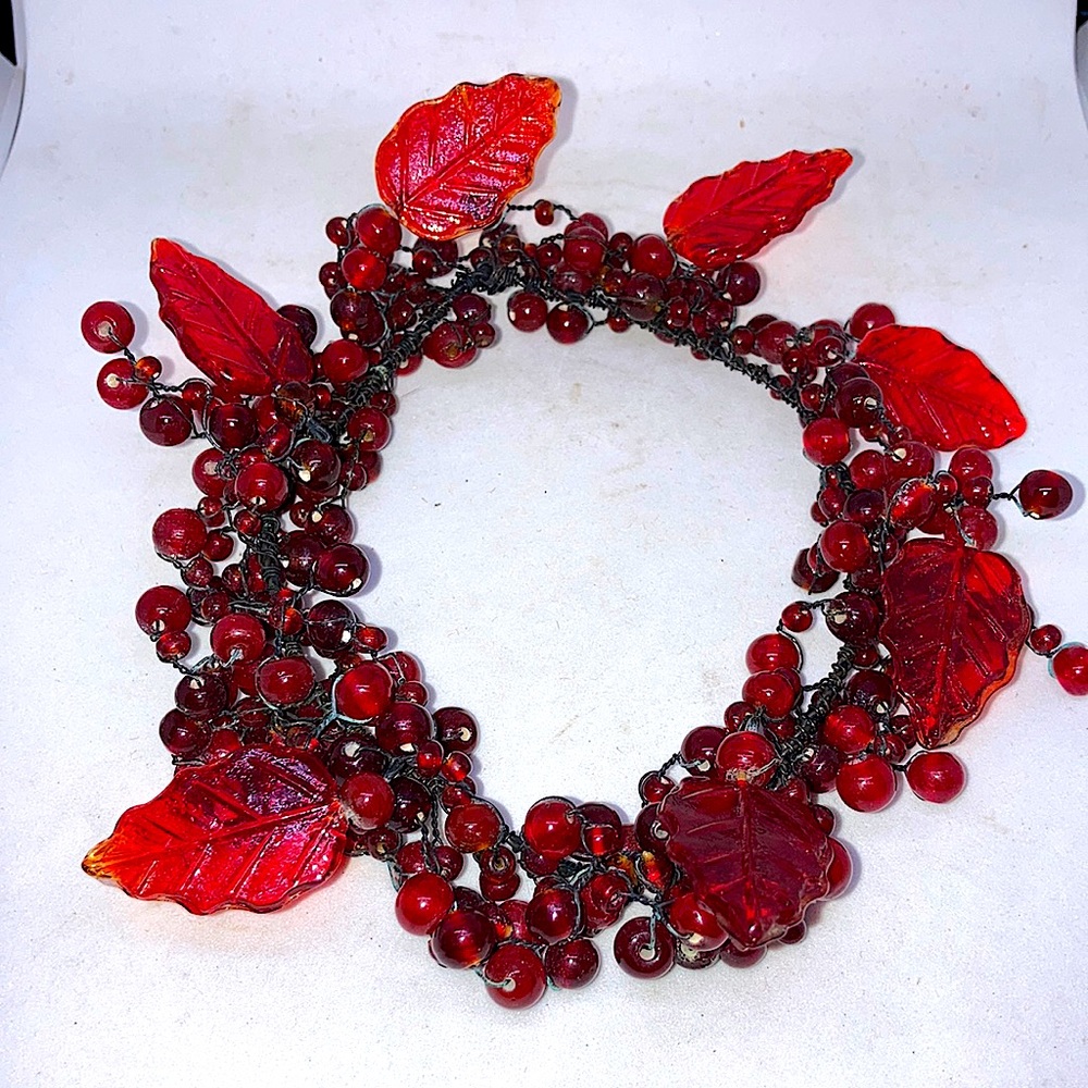 Romantic table decor Pilar Candle Wreath Wired Red Resin Leaves Beaded Berries